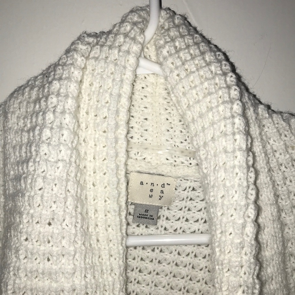 White Cardigan - Picture 3 of 3